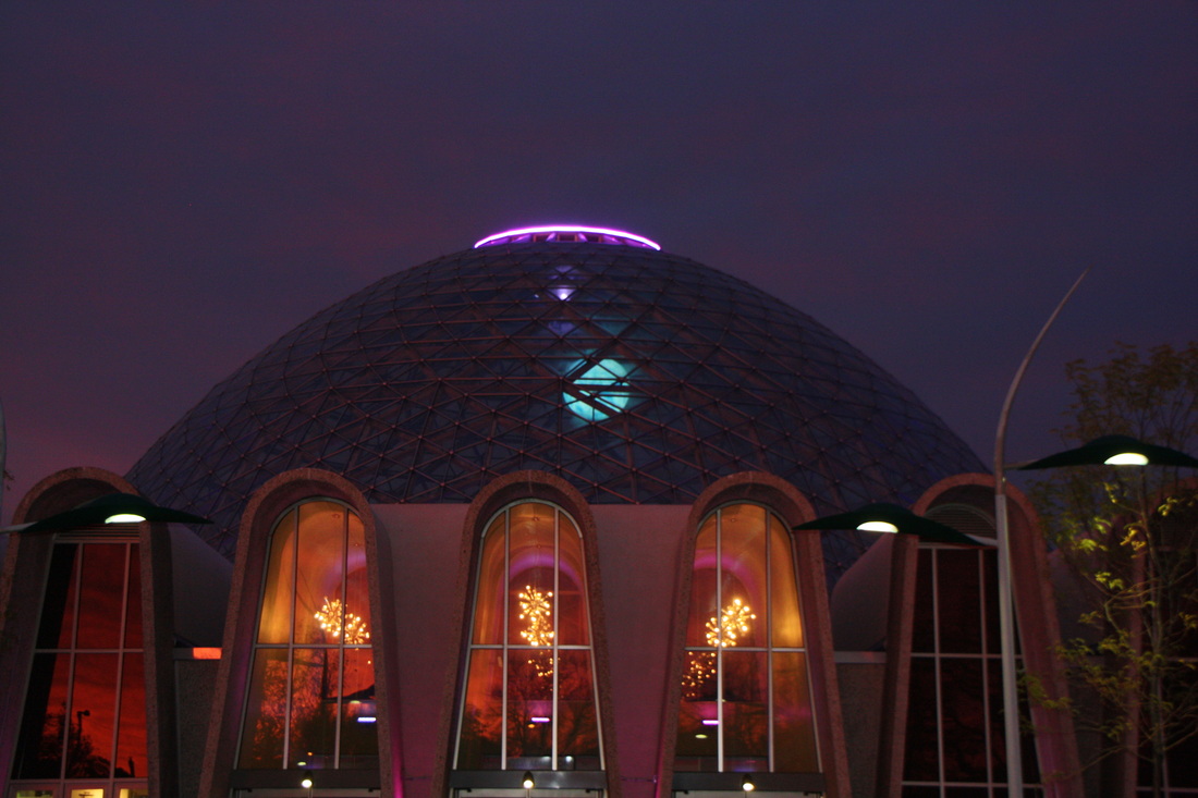 Milwaukee County Domes at night